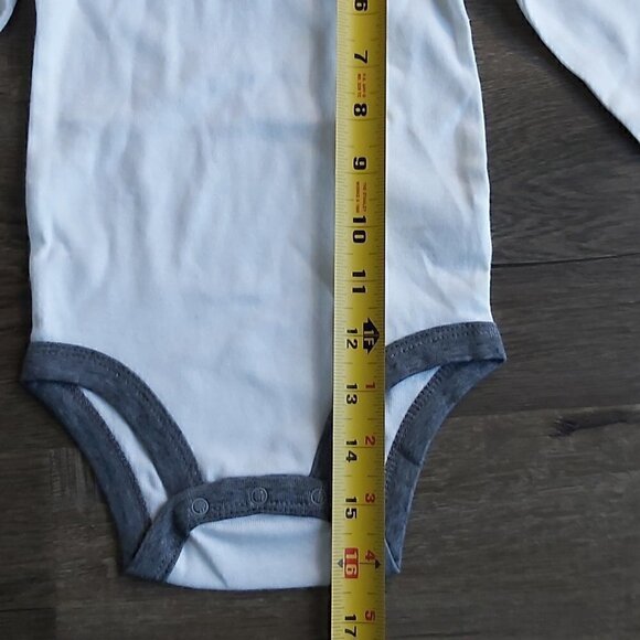 Lamaze Organic Cotton Long-Sleeved Onesie - Size 12 Months for Comfort and Style - Picture 4 of 6